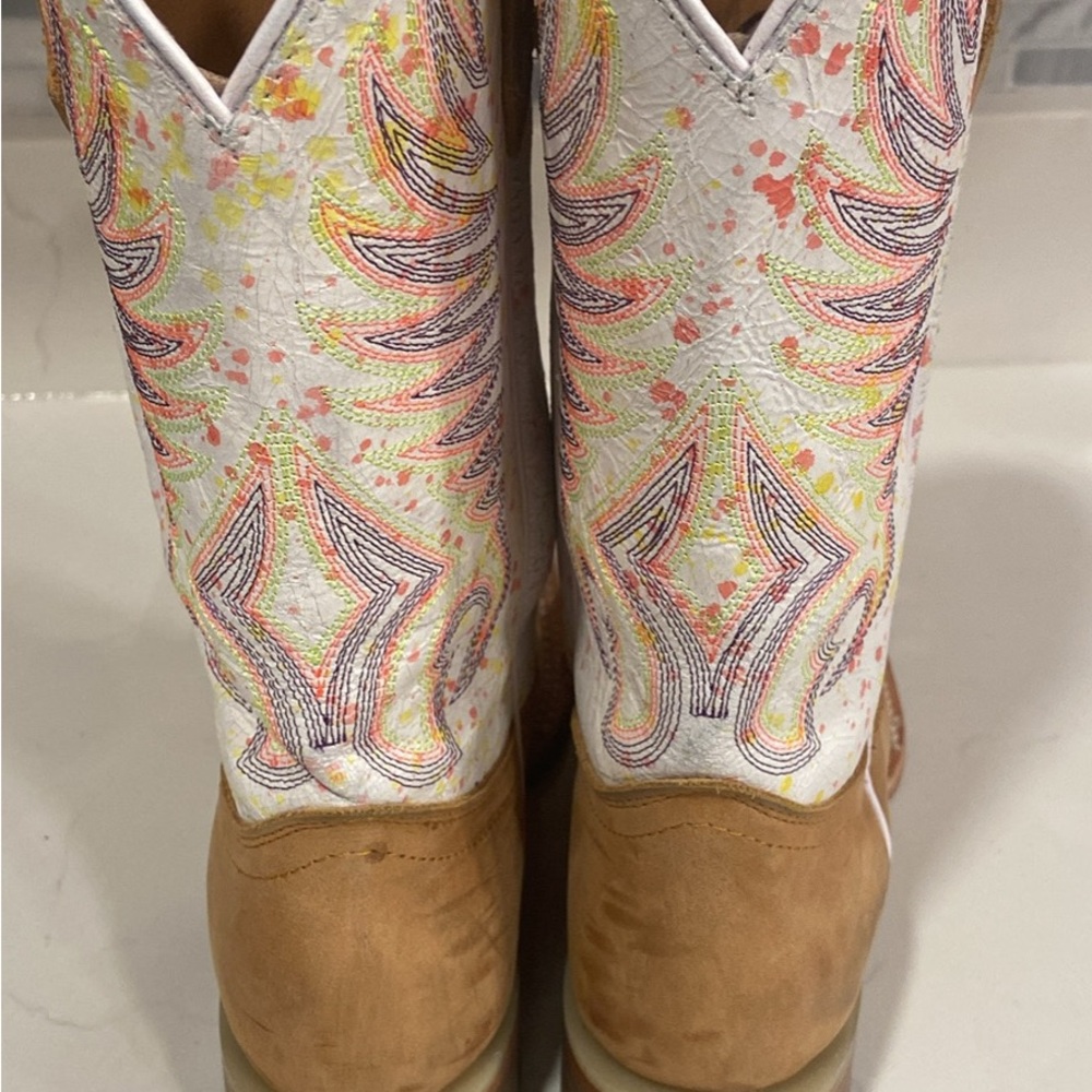 Circle G Tan and White Kids Western Boots - Picture 2 of 6